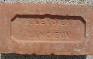 Brique réfractaire fabriquée à Lencieux (commune de Gigondas) avec inscription F. Leydier, Lencieux.	XXe siècle